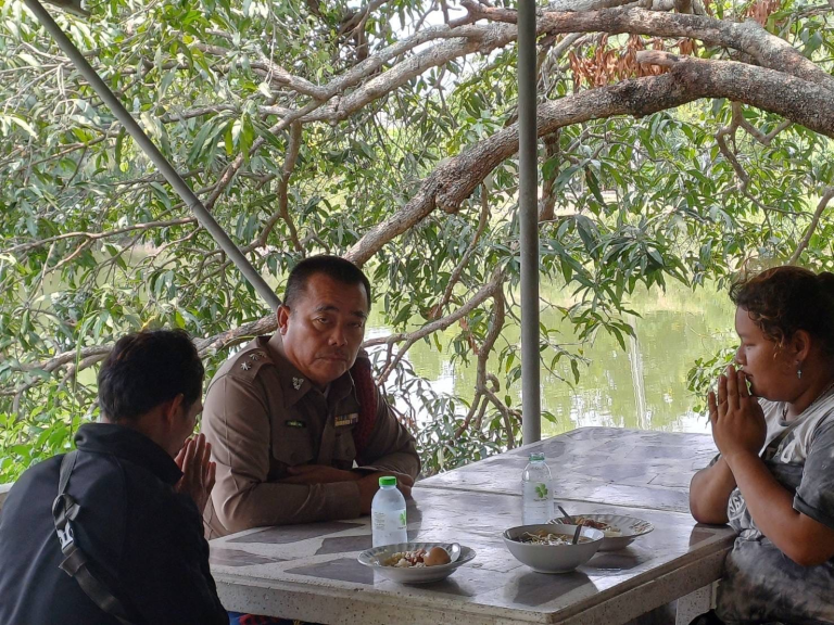 ดูแล​ ใส่ใจประชาชน