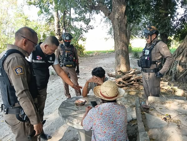 ช่วยนำผู้ป่วยจิตเวชส่ง รพ.พนัสนิคม​ เพื่อรักษา